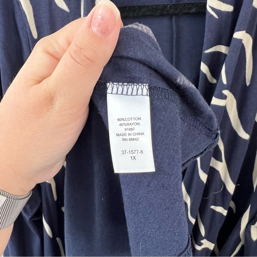 Roaman’s Navy & Tan Open Front Longline Anstract Print Duster Cardigan Size 1X - Picture 4 of 5